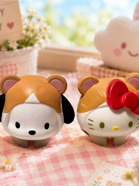 Hello Kitty & Pochacco Sanrio Small Figurine Duo